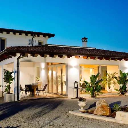 Apulia Luxury Dream Dom wakacyjny Aradeo